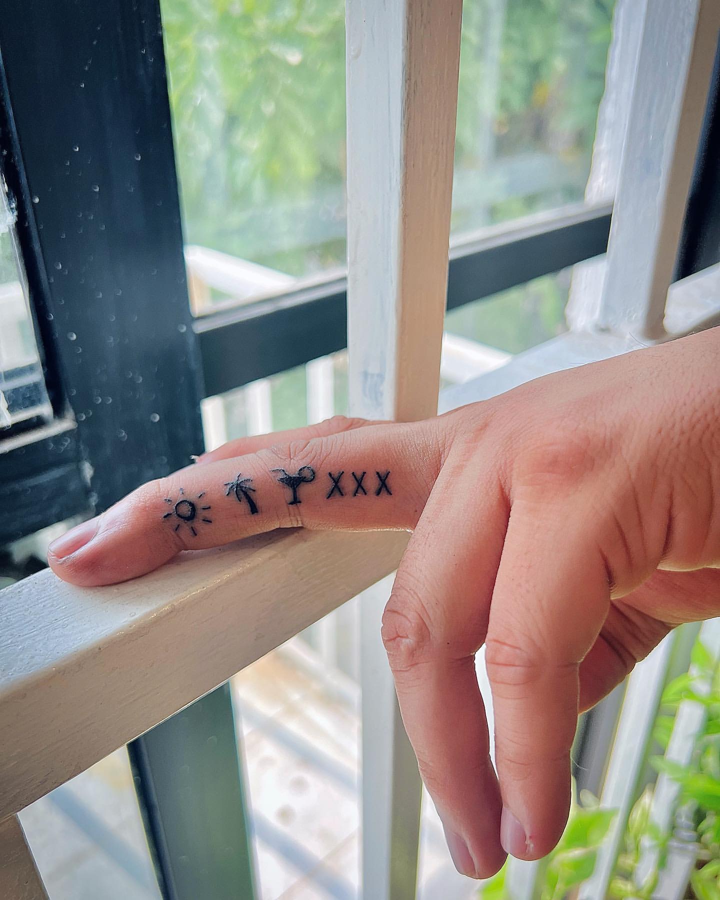 Finger Tattoo Ideas